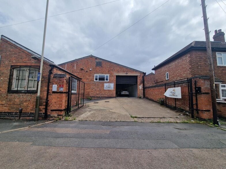 35 Ireton Rd, Leicester for sale - Building Photo - Image 3 of 14