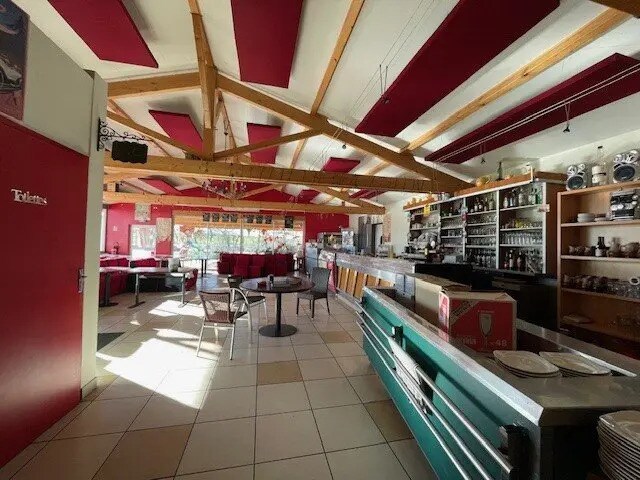 Vente Commerce 700 m² - Photo 1