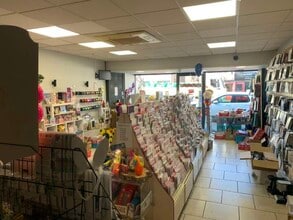 114 Wallasey Vlg, Wallasey to rent Interior Photo- Image 2 of 3