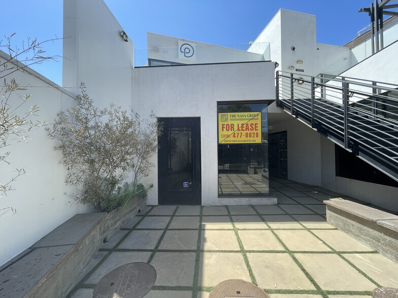 8445-8447 Melrose Ave, West Hollywood, CA for rent - Building Photo - Image 2 of 8