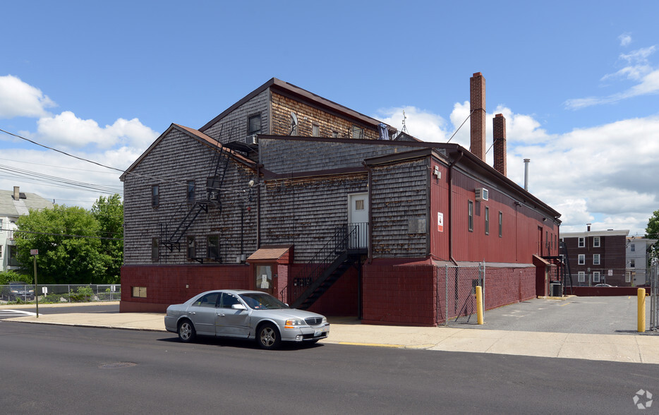 50 Hedley Ave, Central Falls, RI for sale - Primary Photo - Image 1 of 1