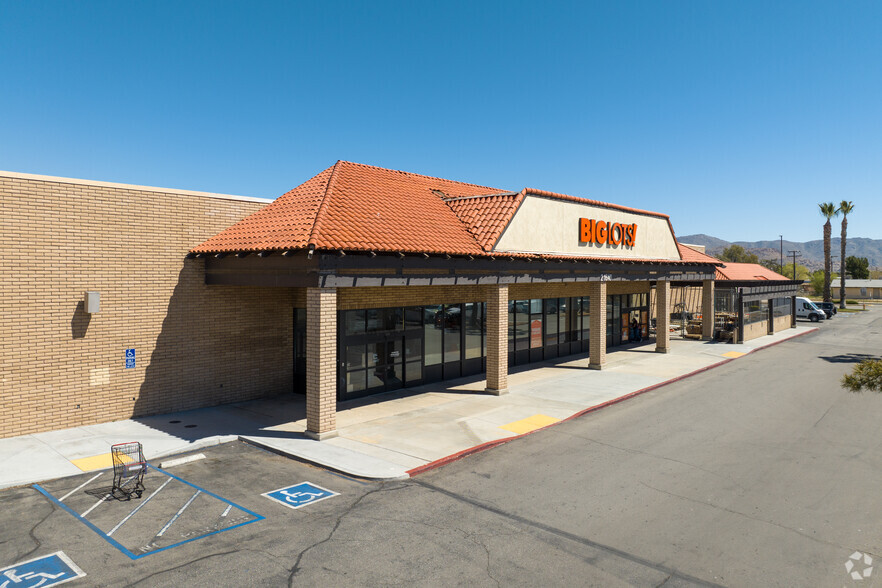 21580-21660 Bear Valley Rd, Apple Valley, CA for rent - Building Photo - Image 3 of 8