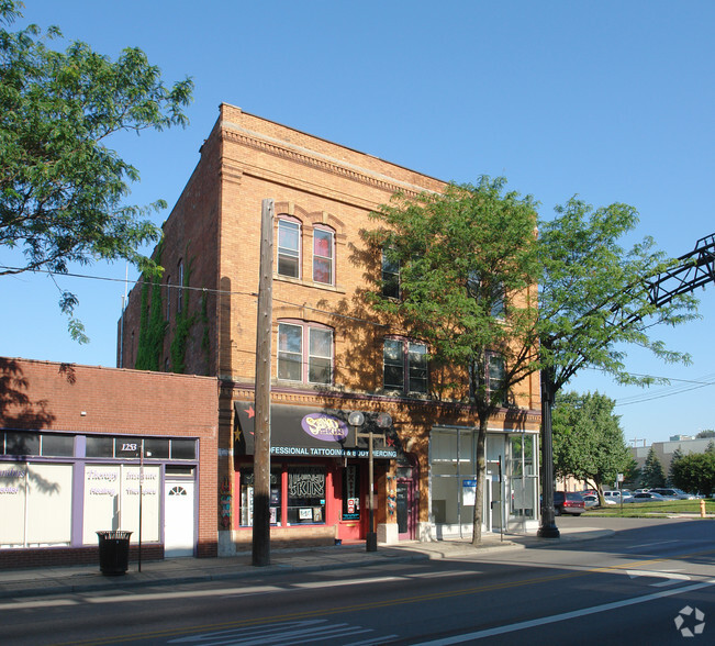 1255-1259 N High St, Columbus, OH for rent - Building Photo - Image 3 of 3