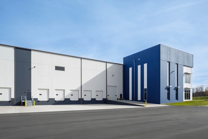 500 Logistics, Wellford, SC to rent - Building Photo - Image 2 of 11