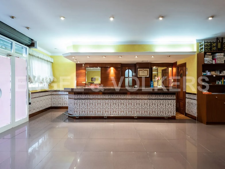 Retail in Viladecans, Barcelona for sale - Interior Photo - Image 2 of 18