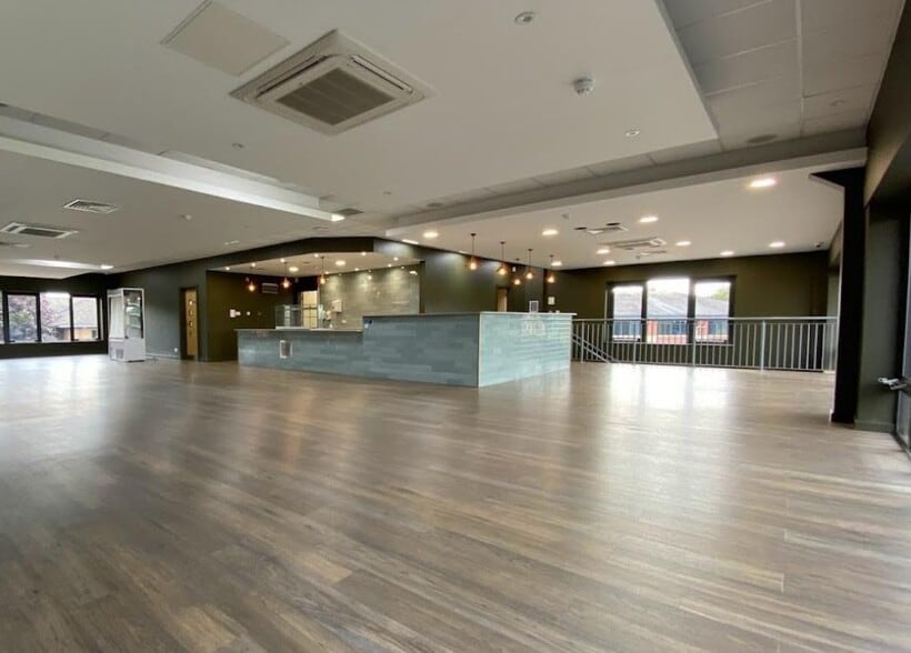 Charnham Park, Hungerford for sale - Primary Photo - Image 1 of 1