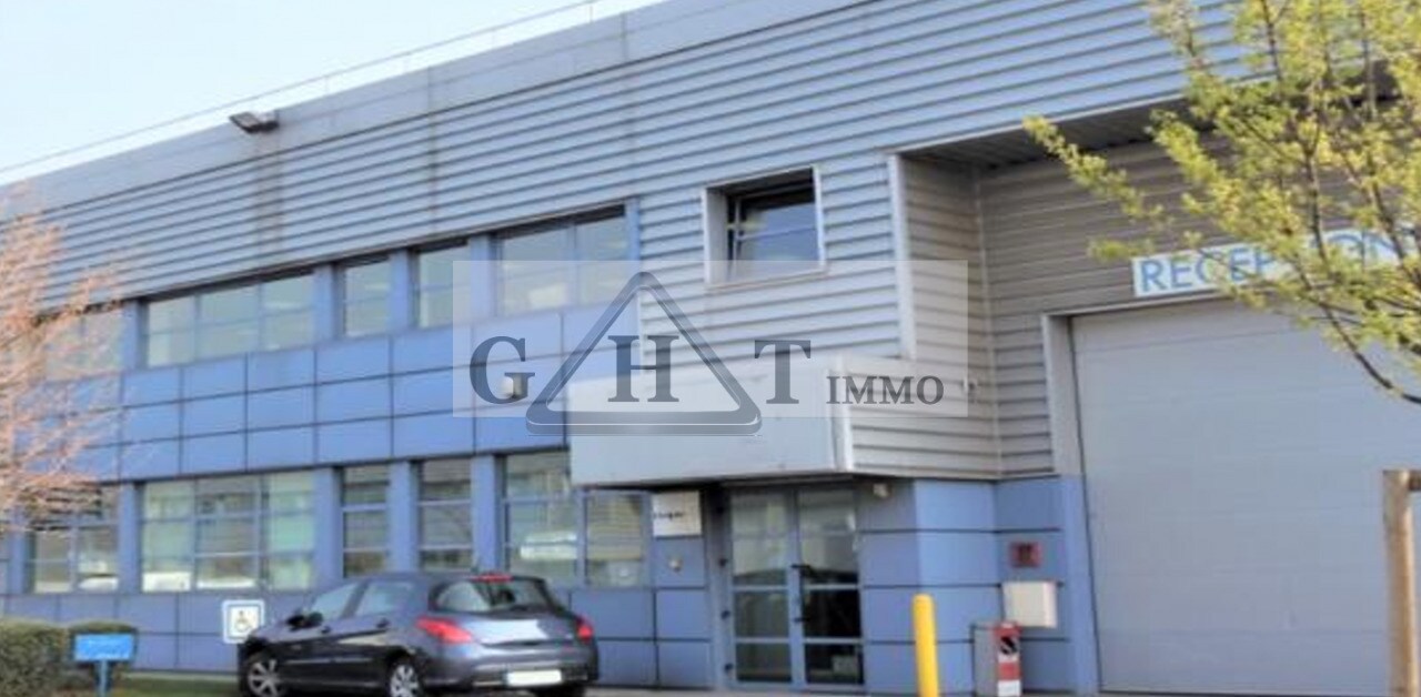 Industrial in La Courneuve to rent Building Photo- Image 1 of 5