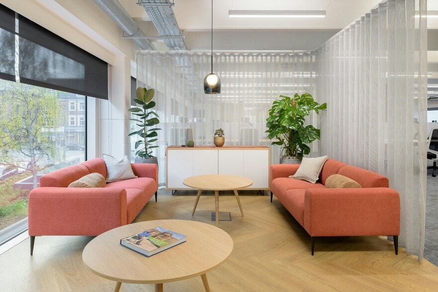 33 Kings Rd, Reading to rent - Interior Photo - Image 3 of 17