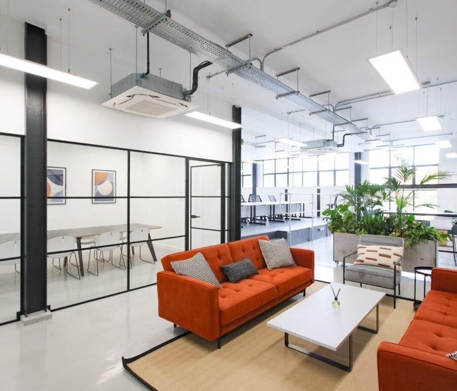 Bath Rd, Bristol to rent Building Photo- Image 1 of 20