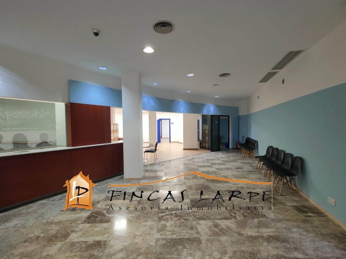 Martorell, BAR 08760 - Unit 1 - - Interior Photo - Image 1 of 15