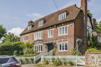 The St, Pluckley for rent Building Photo- Image 1 of 7