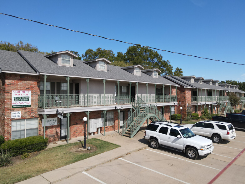 405 S Elm St, Denton, TX for rent - Building Photo - Image 3 of 8