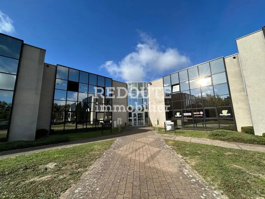 Location Bureaux 50 m² - Photo 1