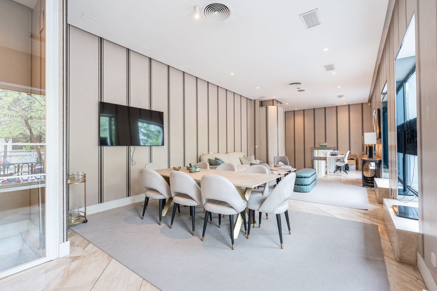 Retail in Madrid, Madrid to rent Floor Plan- Image 1 of 15