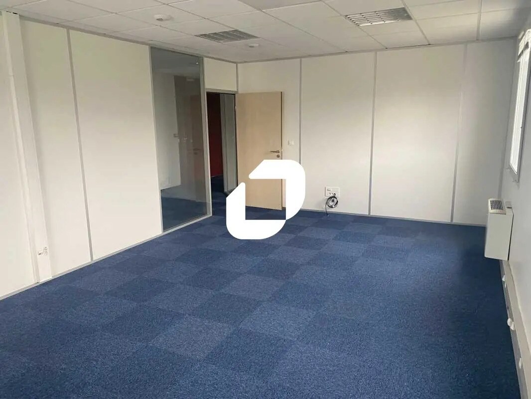 13 Rue Edison, Bron for sale Interior Photo- Image 1 of 11