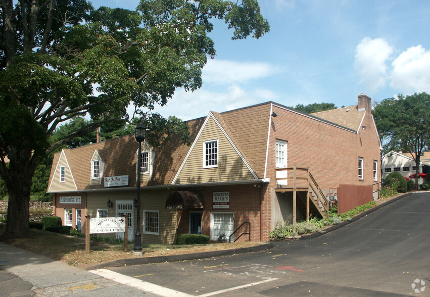 2975-2989 Whitney Ave, Hamden, CT for sale - Primary Photo - Image 1 of 1