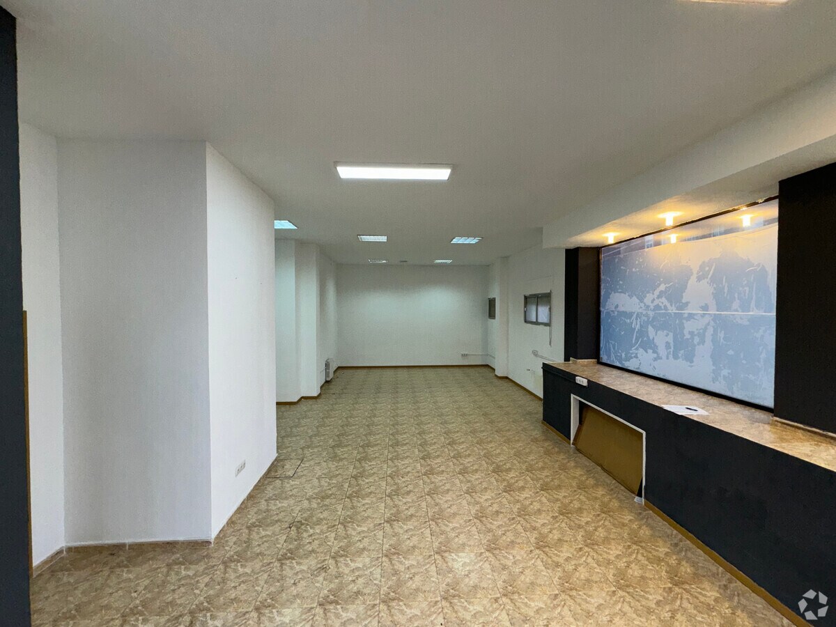 Valdemoro, MAD 28340 - Unit Puerta B, Esc. 1 -  - Interior Photo - Image 2 of 6
