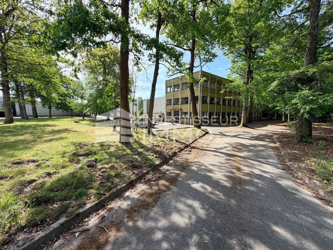 Office in Bois-le-Roi for sale Building Photo- Image 1 of 8