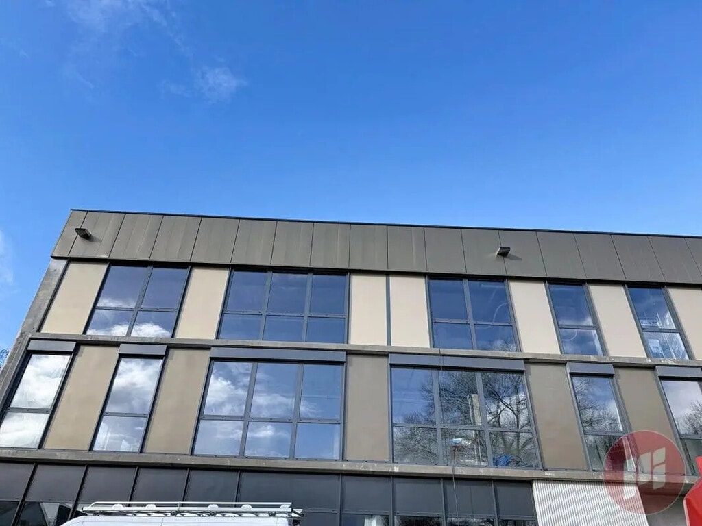 Vente Bureaux 109 m² - Photo 1