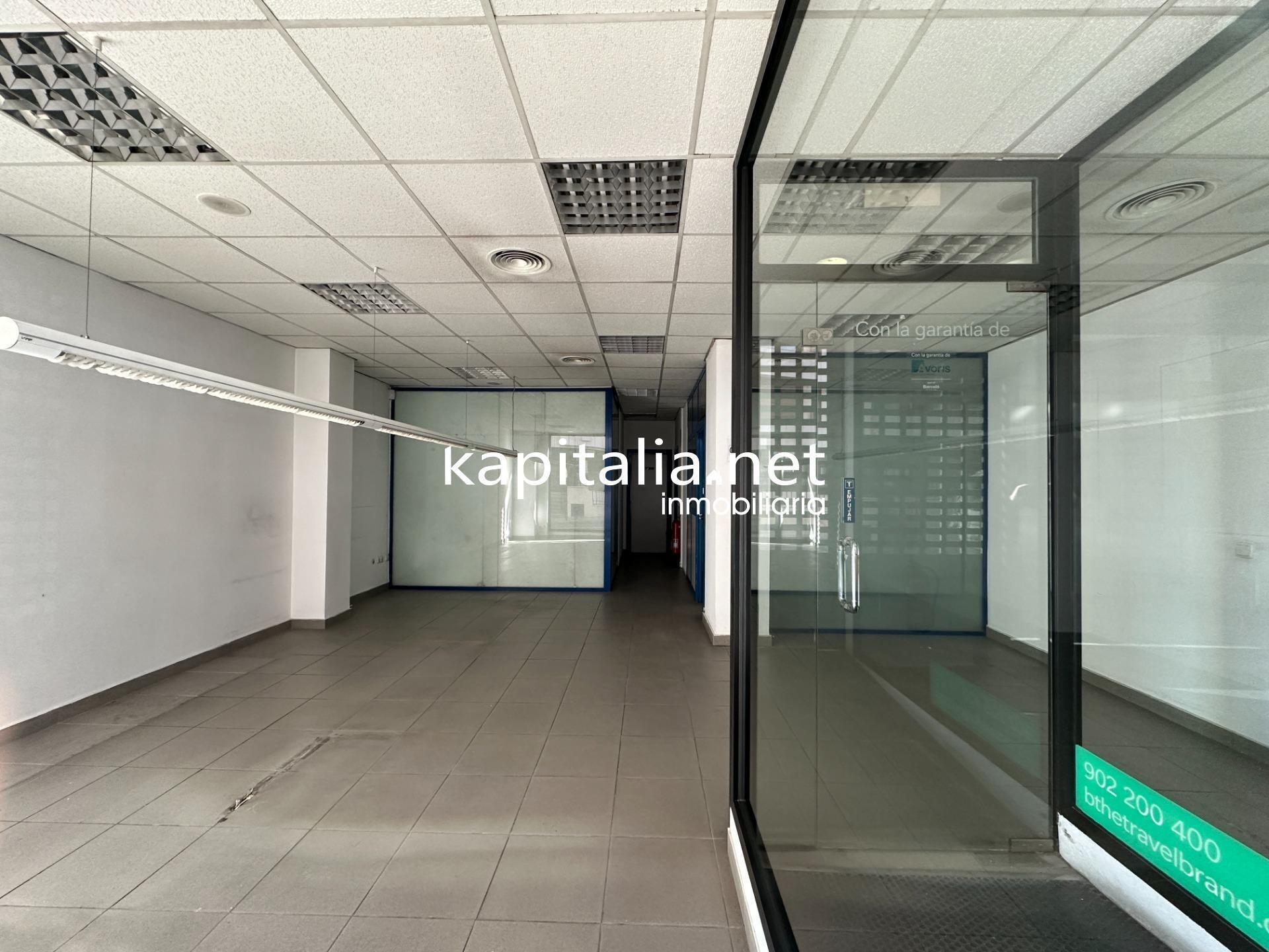 Retail in Ontinyent, Valencia to rent Building Photo- Image 1 of 10