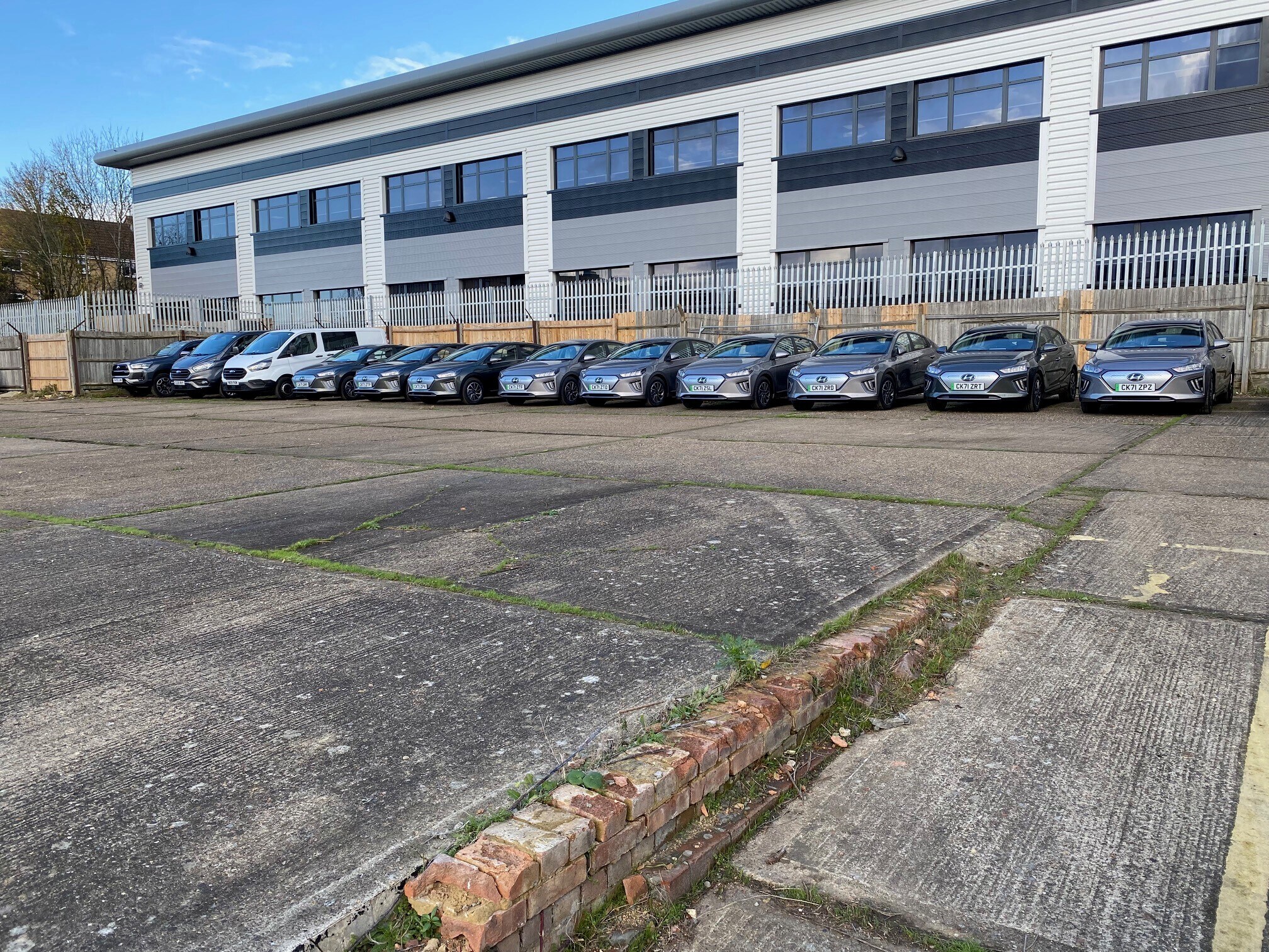 5 York Way, Borehamwood for sale Building Photo- Image 1 of 1