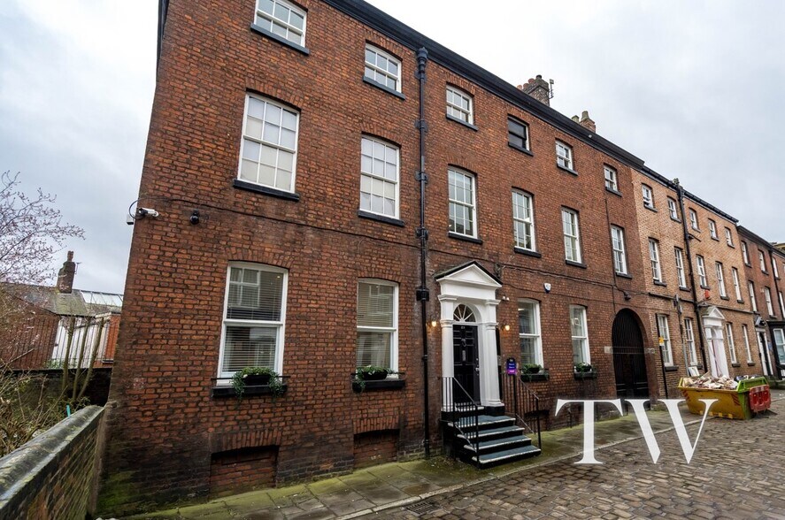 20 Wood Street, Bolton for sale - Primary Photo - Image 1 of 1