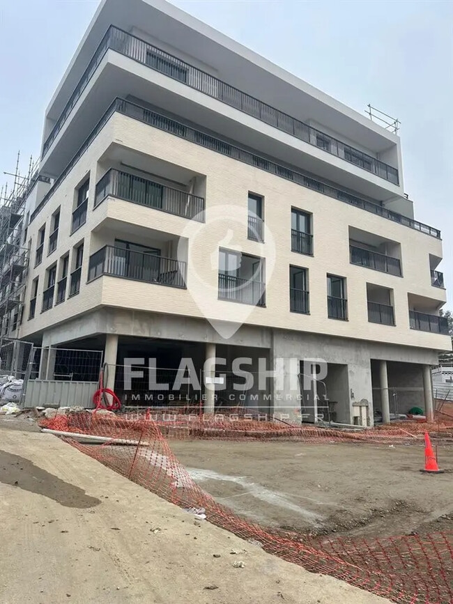 Location Commerce 312 m²