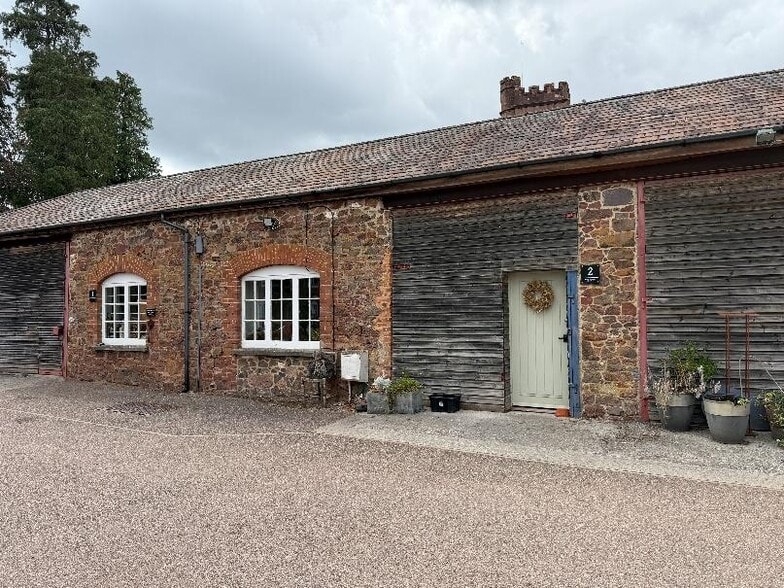 Dunchideock Barton, Exeter to rent - Building Photo - Image 2 of 3