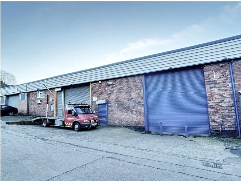 Doulton Rd, Rowley Regis, B65 8JG UK