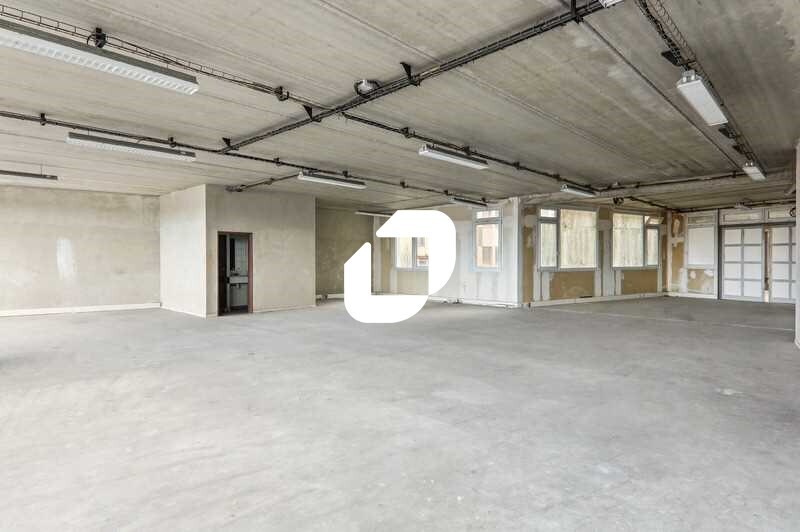 Light Industrial in Épinay-sur-Seine to rent - Interior Photo - Image 1 of 14