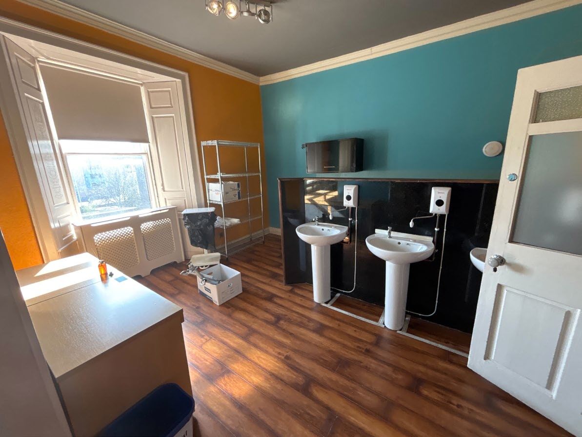 144-148 Nethergate, Dundee, ANS DD1 4EA - Unit 144/148 -  - Interior Photo - Image 2 of 4