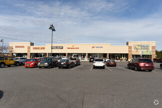 More details for 901-919 Broadhollow Rd, Farmingdale, NY - Retail for Rent