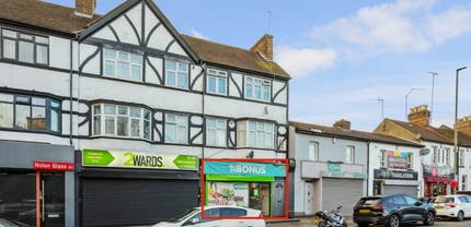 251-257 Burnt Oak Broa, Edgware to rent Building Photo- Image 1 of 9