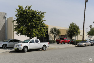 More details for 14921-14925 Calvert St, Van Nuys, CA - Industrial for Rent