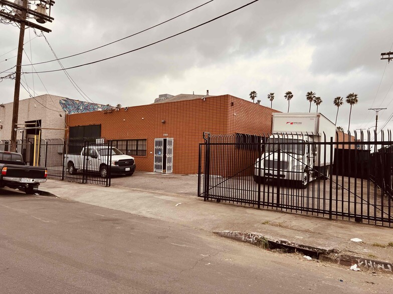 1700-1716 E 21st St, Los Angeles, CA for rent - Building Photo - Image 1 of 3