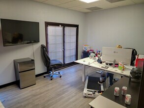 1825-1845 E Northern Ave, Phoenix, AZ to rent Building Photo- Image 1 of 5