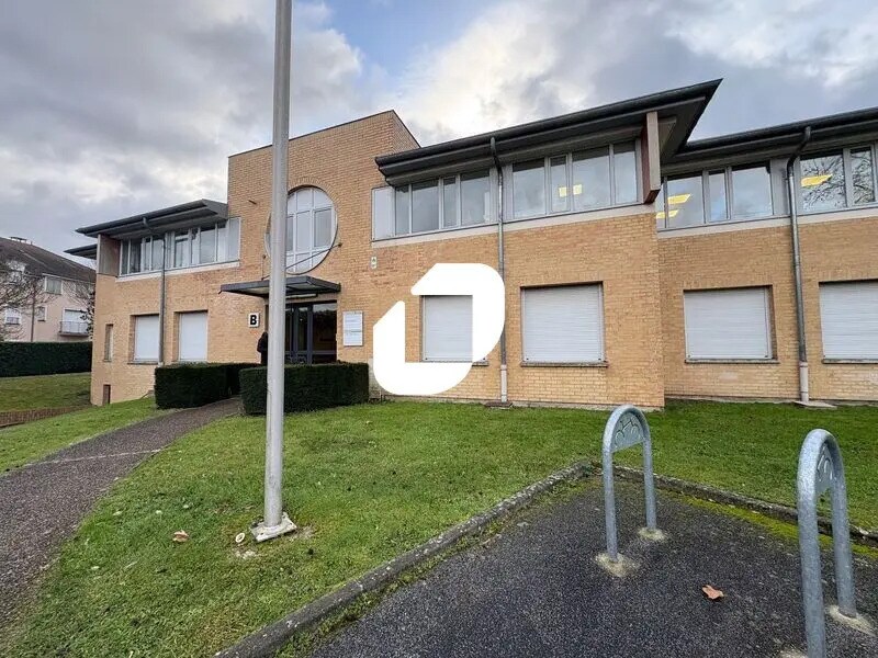 Location Bureaux 115 m² - Photo 1