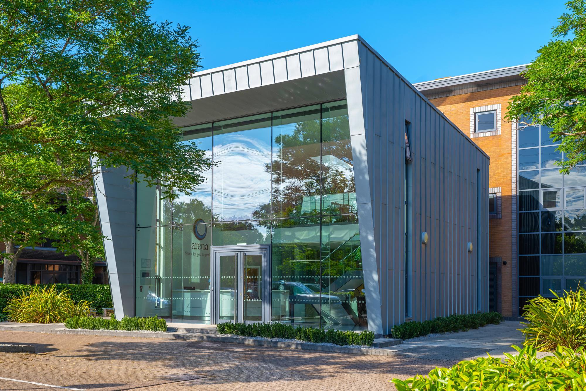 8 Barnes Wallis Rd, Fareham to rent Primary Photo- Image 1 of 9