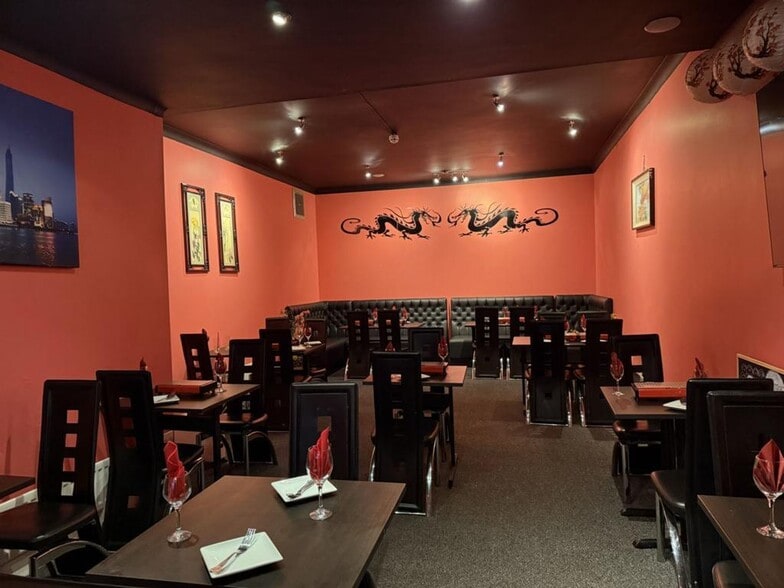 27 Tontine St, Folkestone to rent - Building Photo - Image 2 of 9