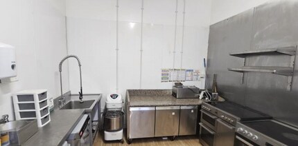 1-9 Jaxons Ct, Wigan to rent Interior Photo- Image 2 of 5