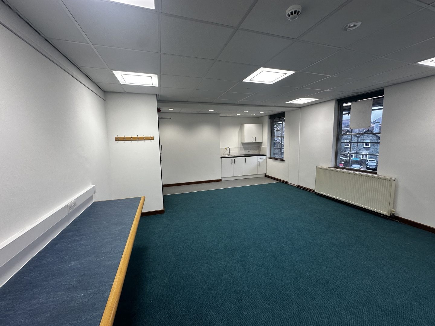 Kelsick Rd, Ambleside to rent Interior Photo- Image 1 of 5