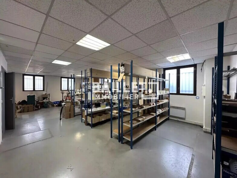 Industrial in Vallauris to rent - Building Photo - Image 3 of 15