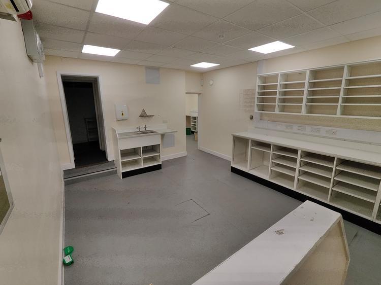 2 Moat Rd, Walsall to rent Interior Photo- Image 1 of 2