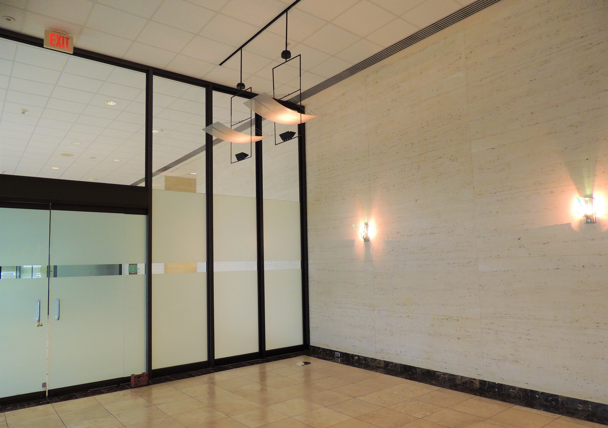 6161 Savoy Dr, Houston, TX to rent Interior Photo- Image 1 of 5