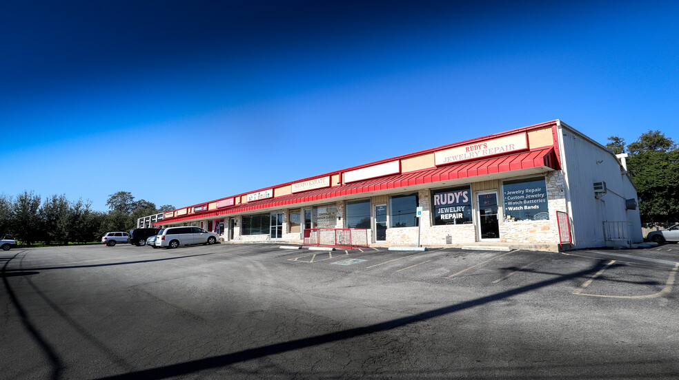 1626-1632 Pat Booker Rd, Universal City, TX for sale - Building Photo - Image 1 of 14