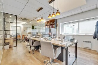 7 Rue Nationale, Boulogne-Billancourt for sale Interior Photo- Image 1 of 8