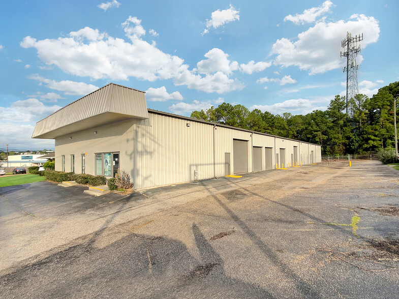 2565 Government Blvd, Mobile, AL for rent - Building Photo - Image 2 of 4