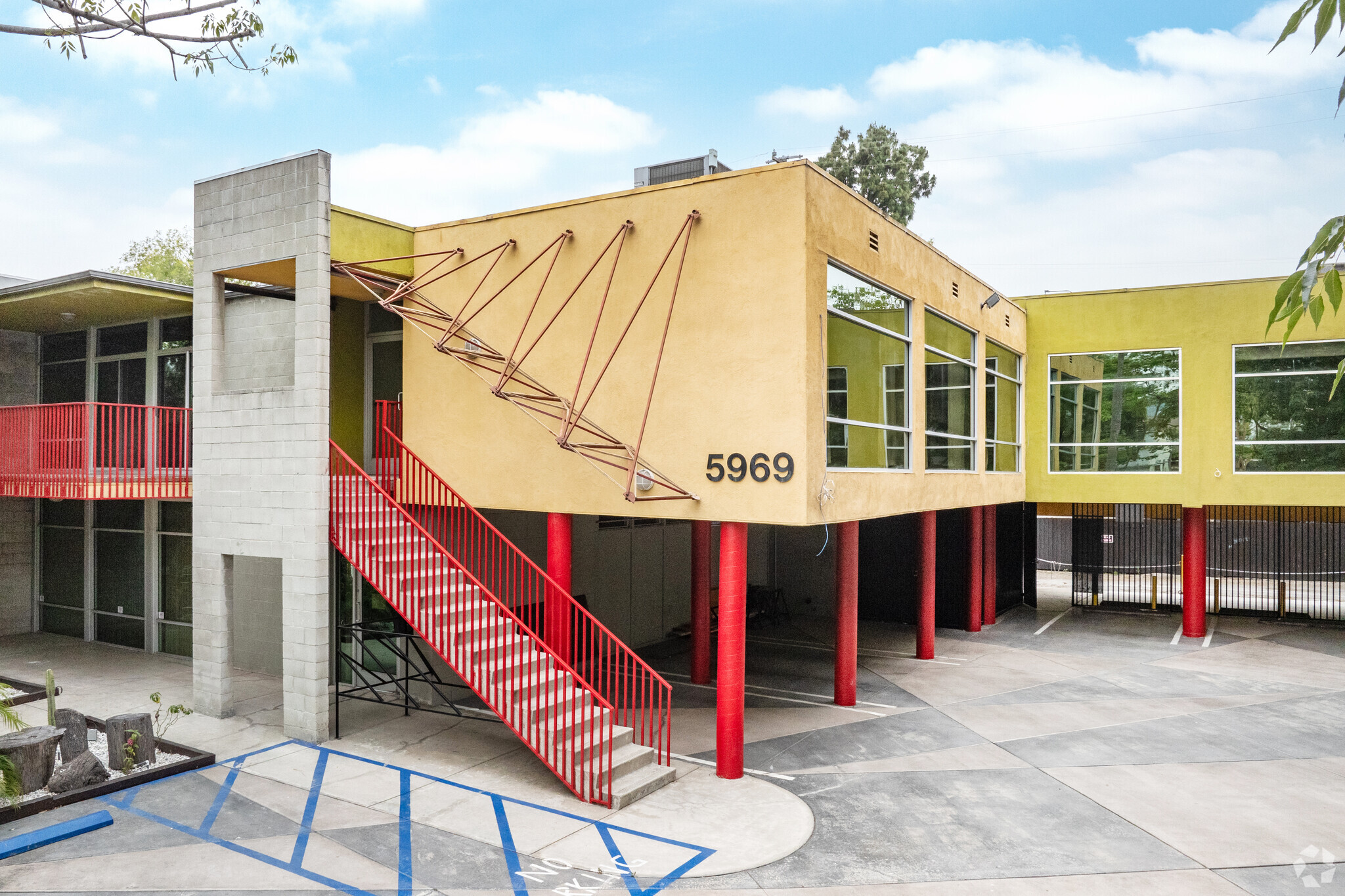 5969 Washington Blvd, Culver City, CA for rent Building Photo- Image 1 of 27