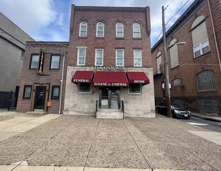 2711-13 E Allegheny Ave, Philadelphia, PA for sale - Building Photo - Image 1 of 1