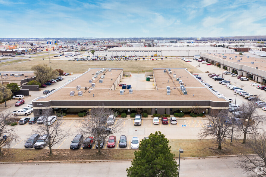 6100 NW 2nd St, Oklahoma City, OK for rent - Building Photo - Image 3 of 10